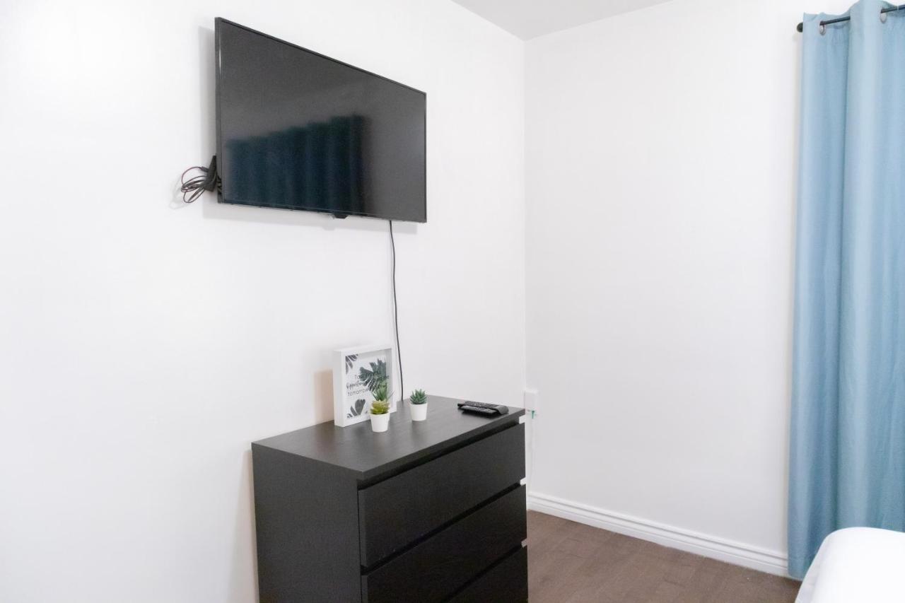 Cozy Private Room-Your Perfect Place In Hamilton Exterior foto