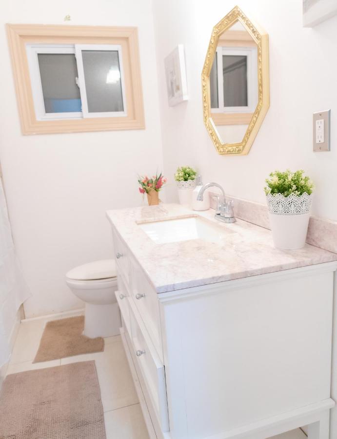 Cozy Private Room-Your Perfect Place In Hamilton Exterior foto