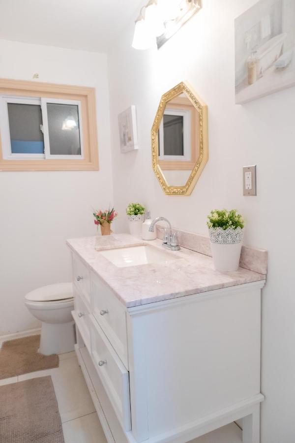 Cozy Private Room-Your Perfect Place In Hamilton Exterior foto